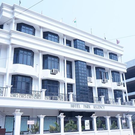 Hotel Park Regency Gorakhpur Bagian luar foto