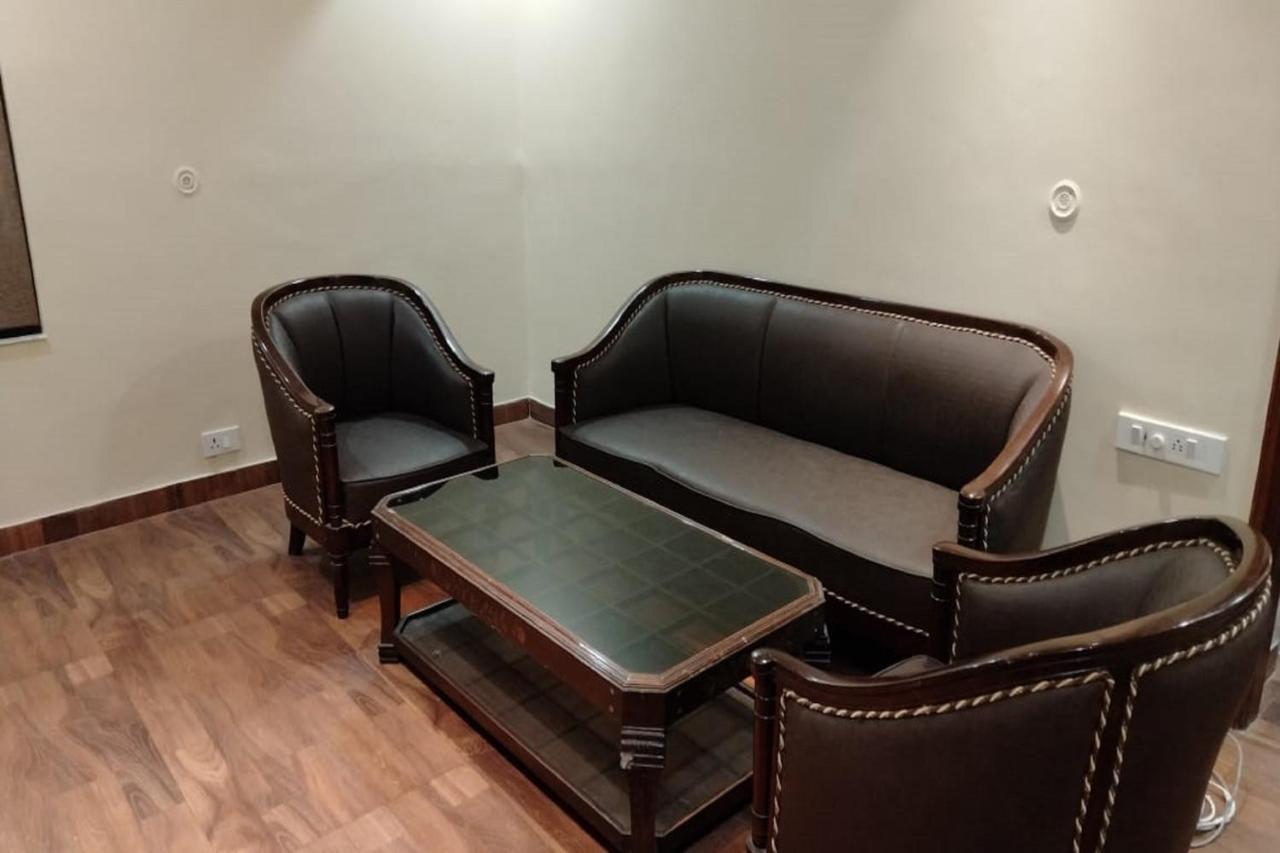 Hotel Park Regency Gorakhpur Bagian luar foto