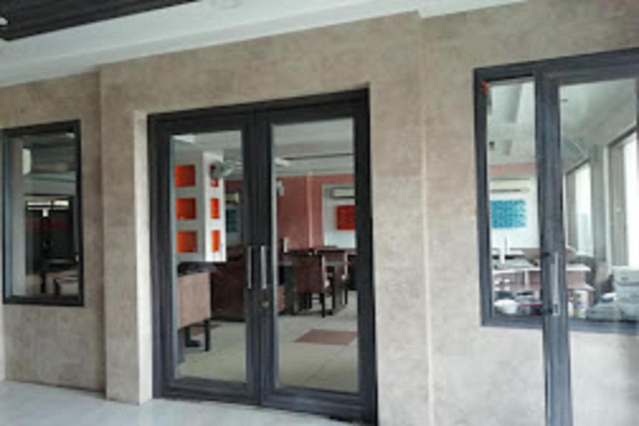 Hotel Park Regency Gorakhpur Bagian luar foto